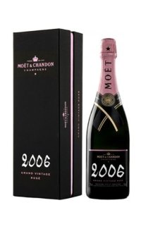 Шампанское Moet & Chandon Brut Vintage Rose 2006 0.75 л