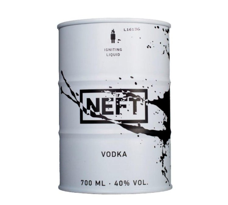 Водка Нефть Спешл Эдишн №1 0.7 л (Vodka Neft Special Edition No.1 700 ml)