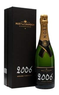 Шампанское Moet & Chandon Brut Vintage 2006 0.75 л