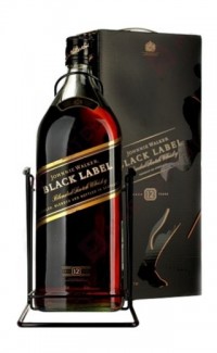 Виски Johnnie Walker Black Label 4.5 л на качелях