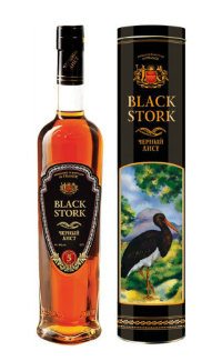 Бренди Black Stork 5 Years Old 0.5 л в металлической упаковке